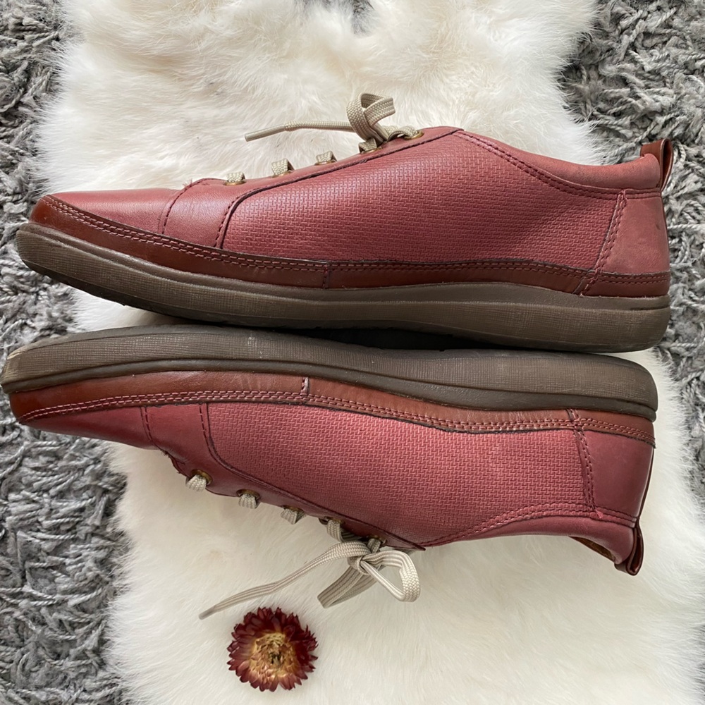 Cobb Hill Red Leather Women's Sneakers - Picture 3 of 9